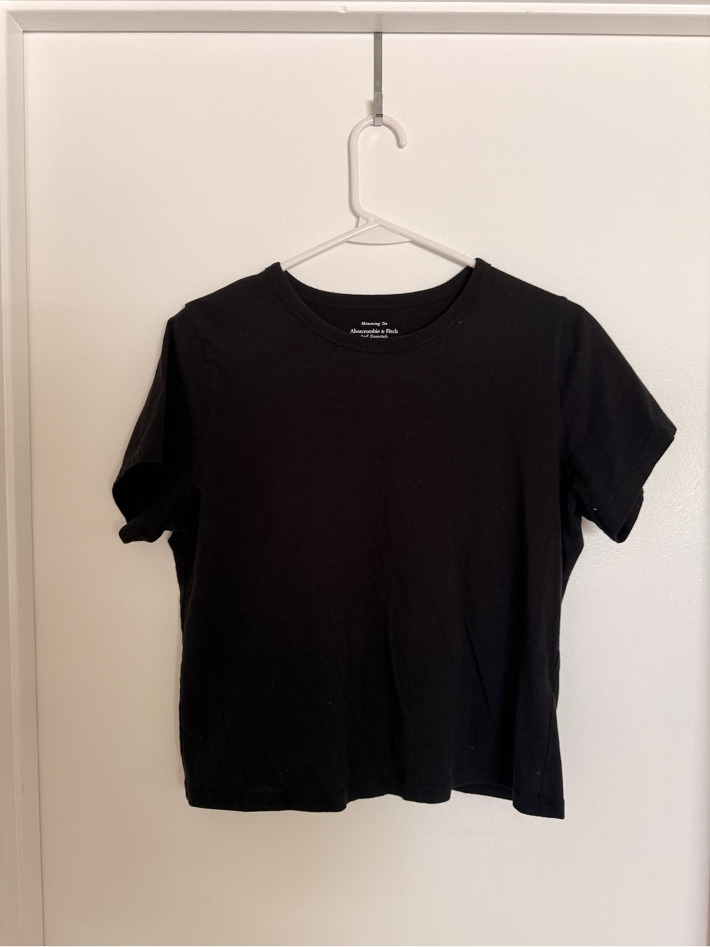A&F Essentials Skimming Tee in Black